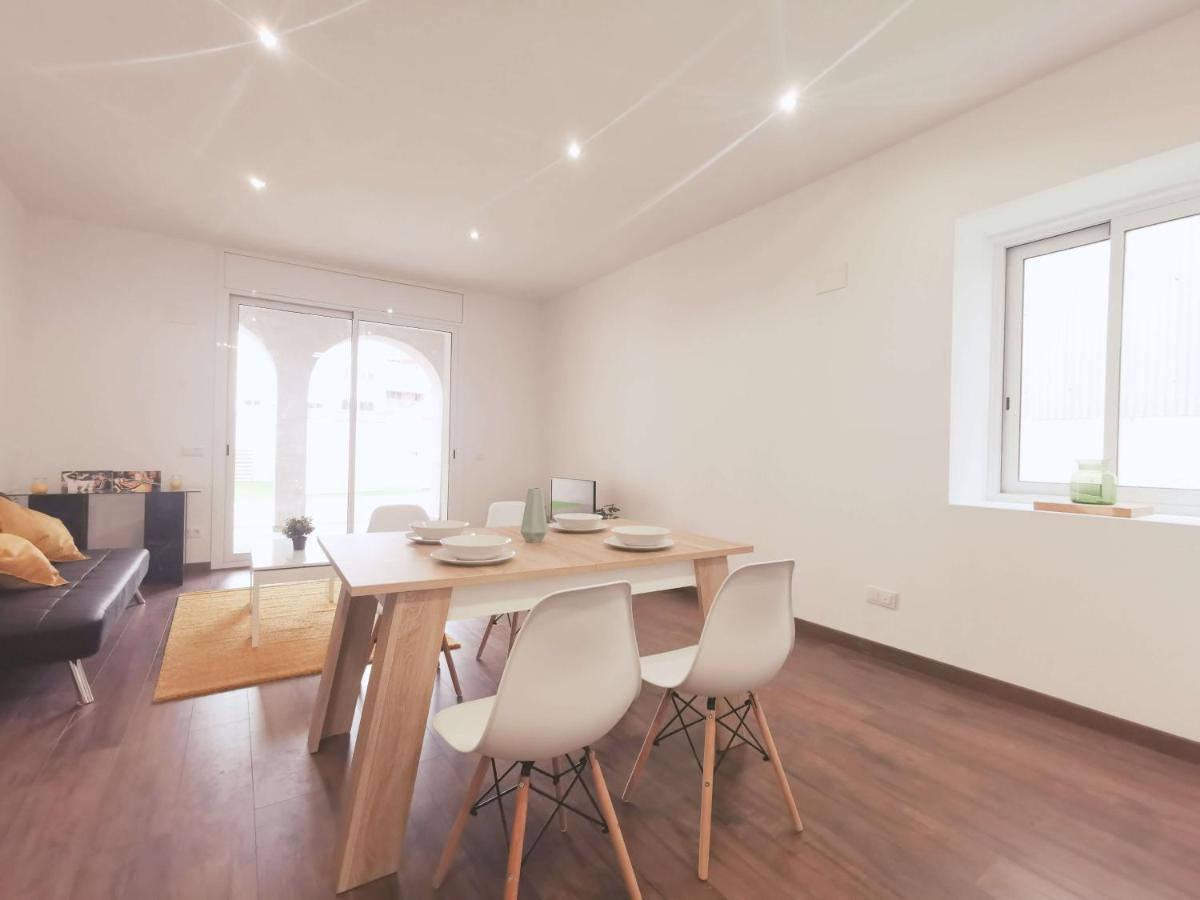 شقة Casa Kimo Platja فيلانوفا إي لا خيلترا المظهر الخارجي الصورة