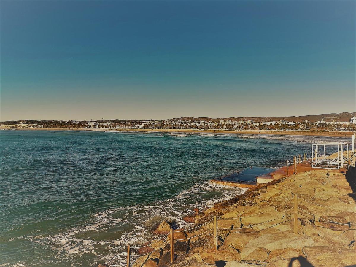 شقة Casa Kimo Platja فيلانوفا إي لا خيلترا المظهر الخارجي الصورة